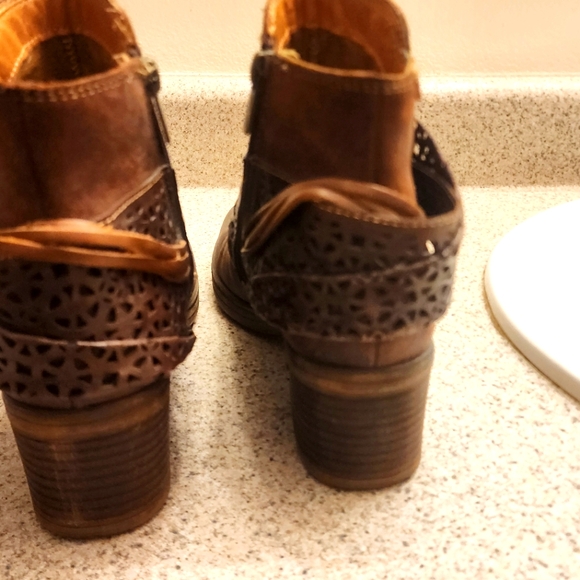 Pikolino booties - Picture 4 of 4